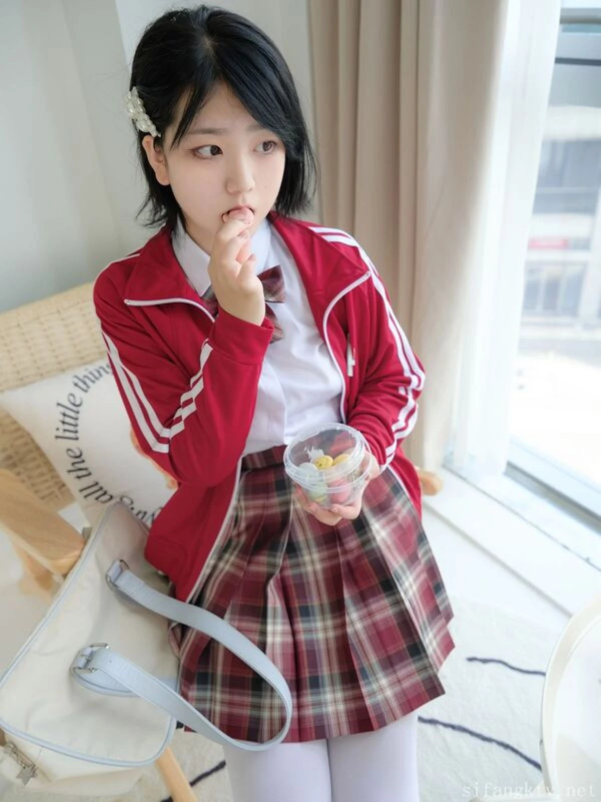 29797072.webp