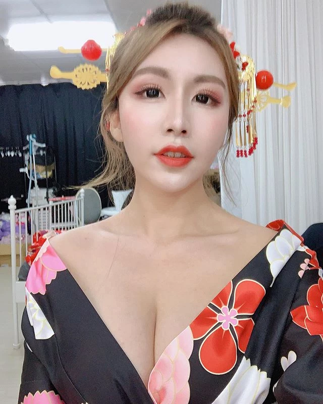 4103703.webp