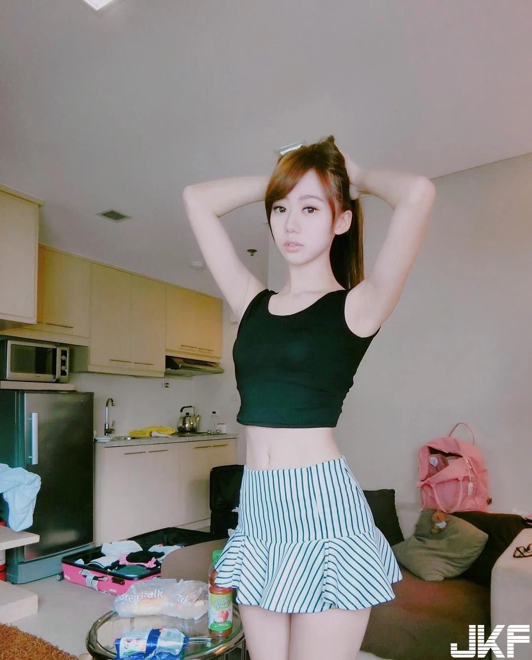 7253000.webp