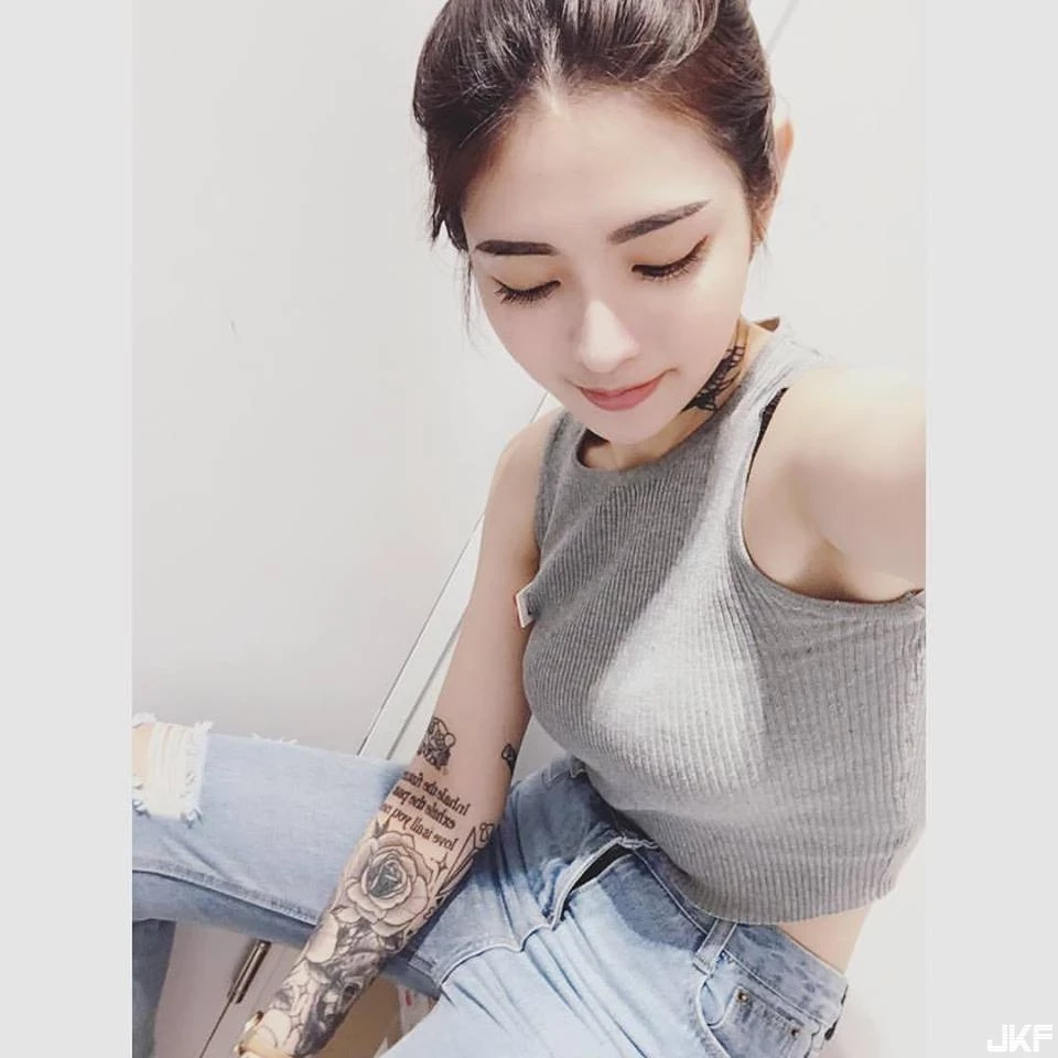 16890376.webp