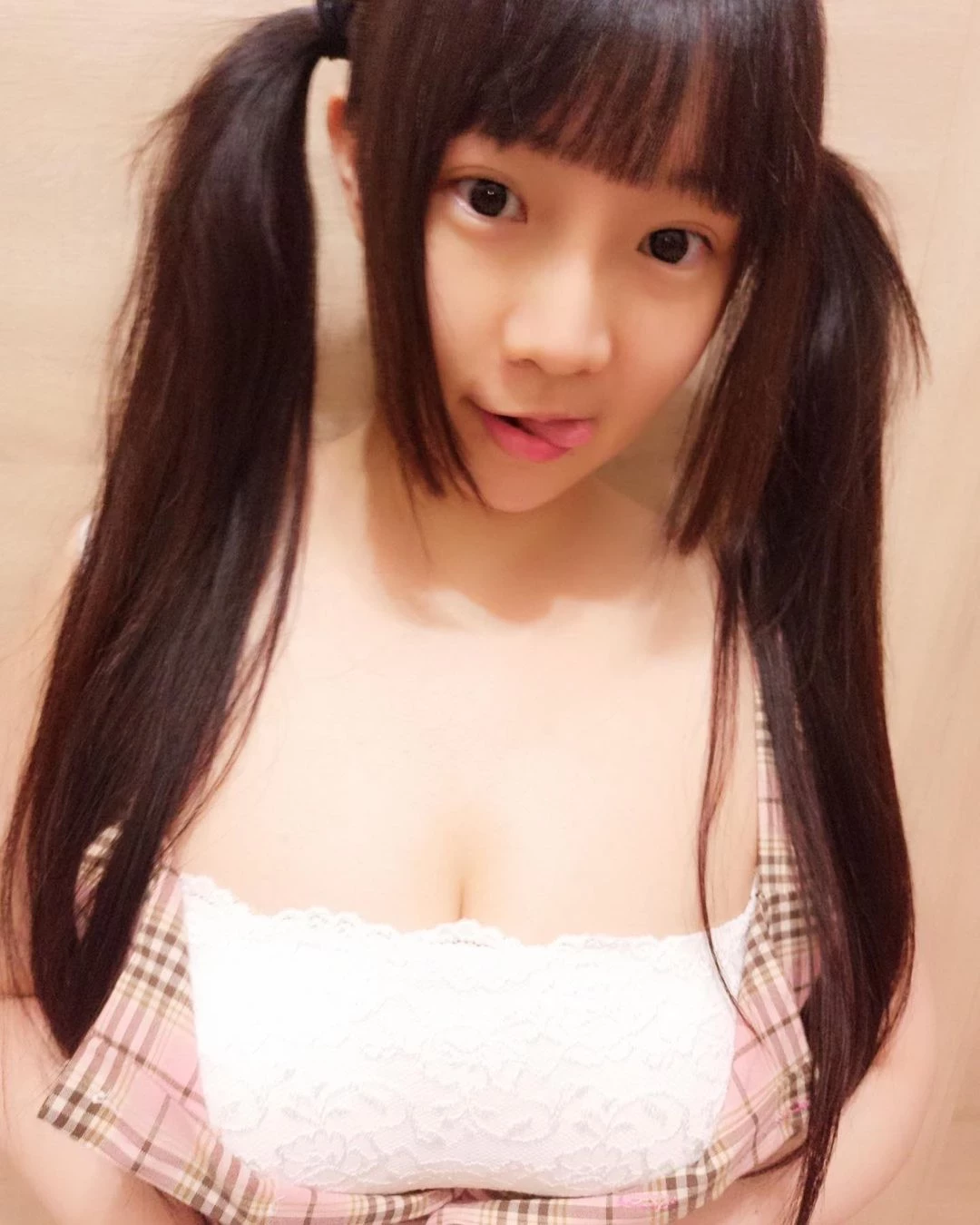 18196336.webp