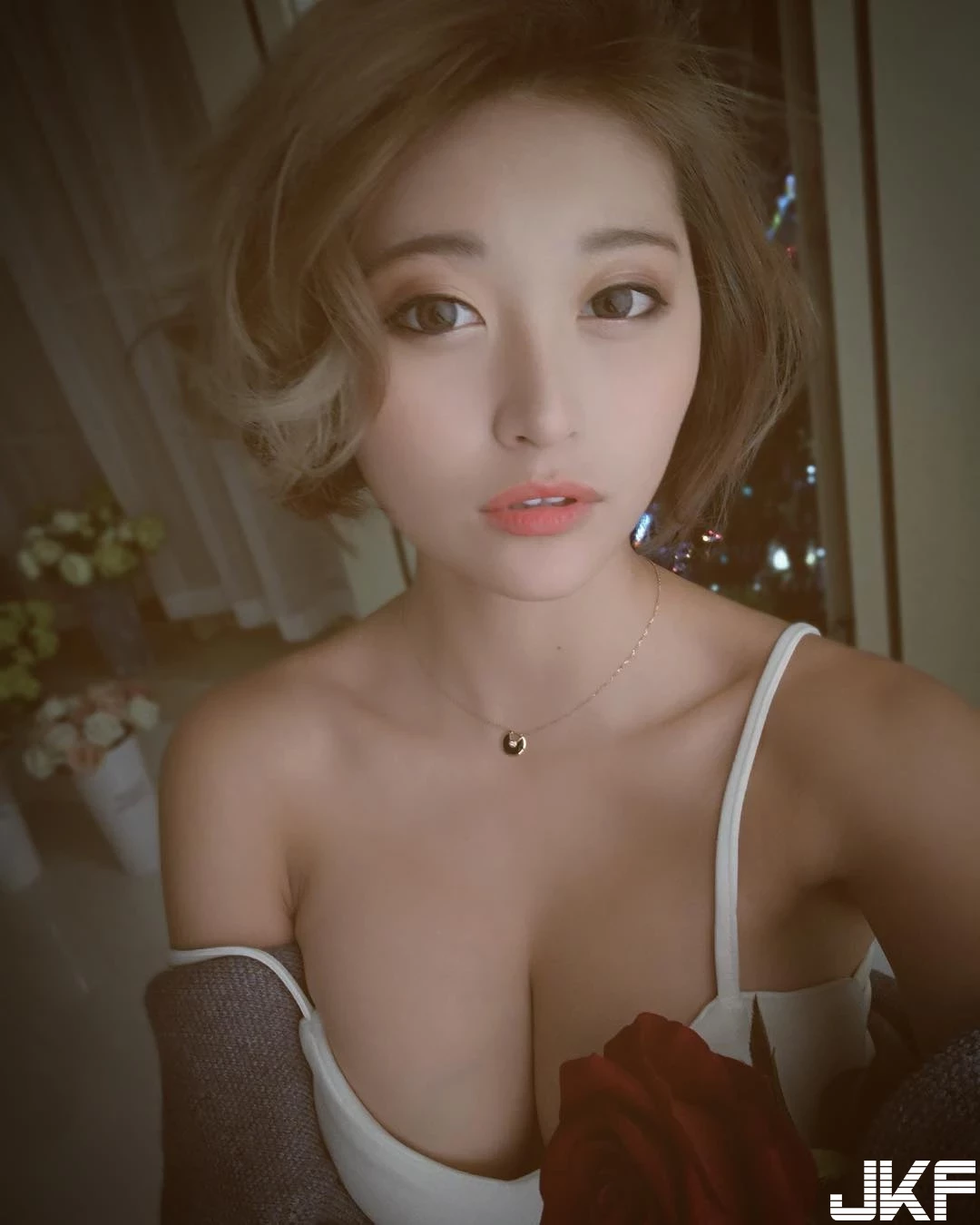 4879548.webp