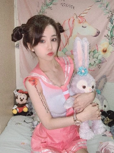 4330846.webp