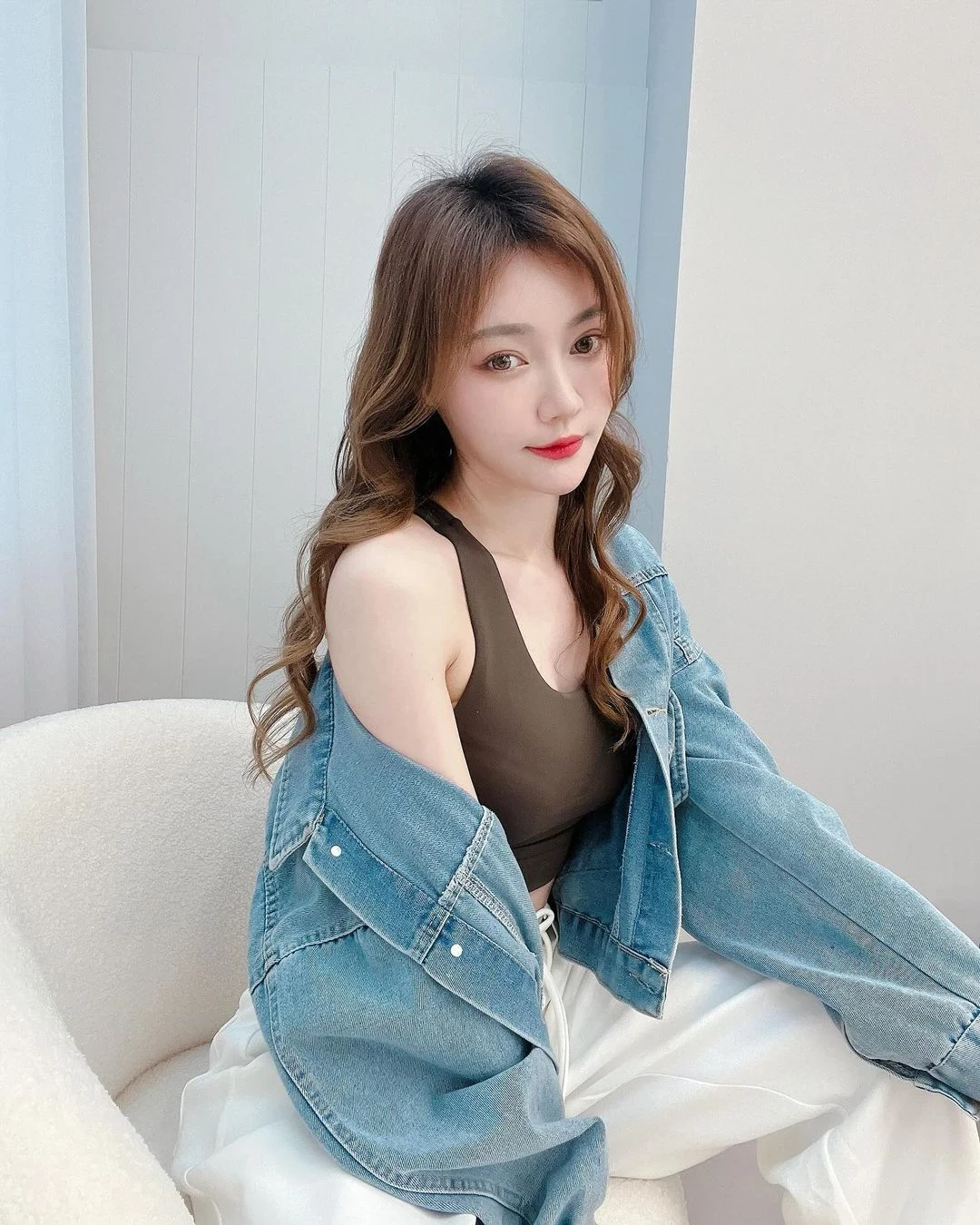 125049uryc57bryyfr955c.webp