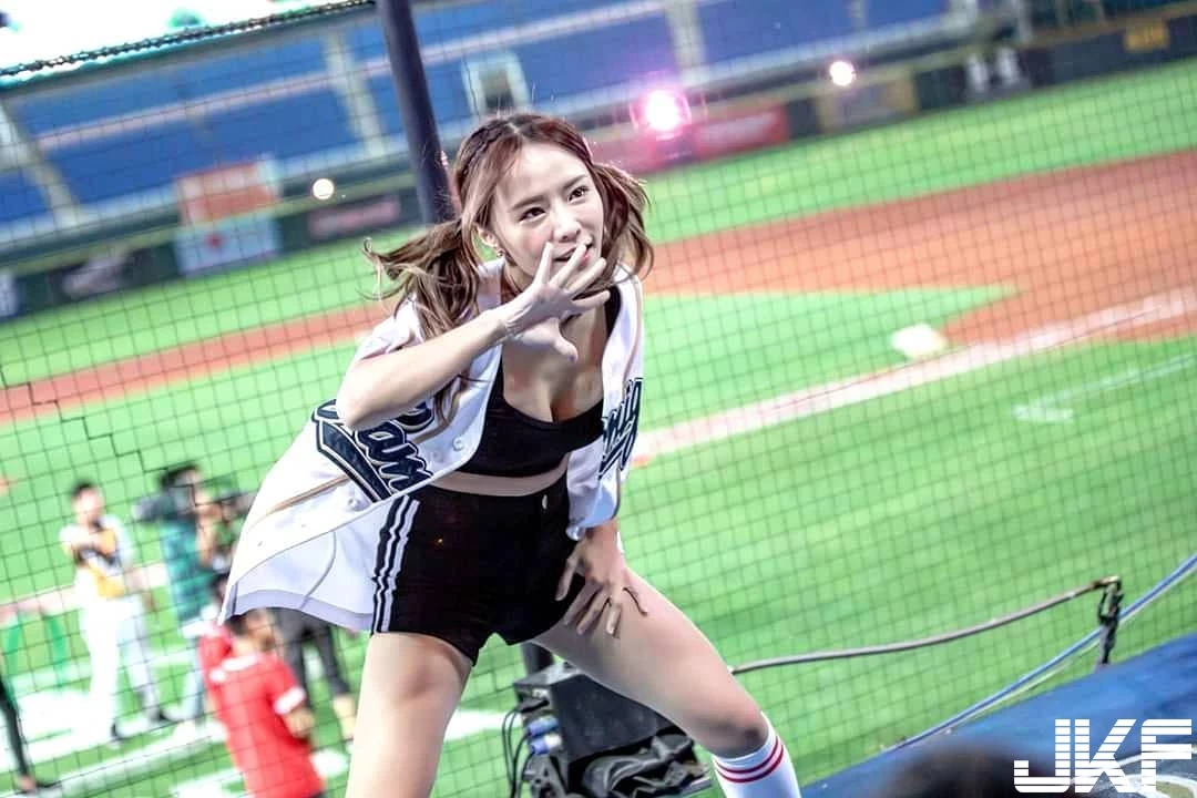 184224gfmf8n7gfbvmnx99.webp