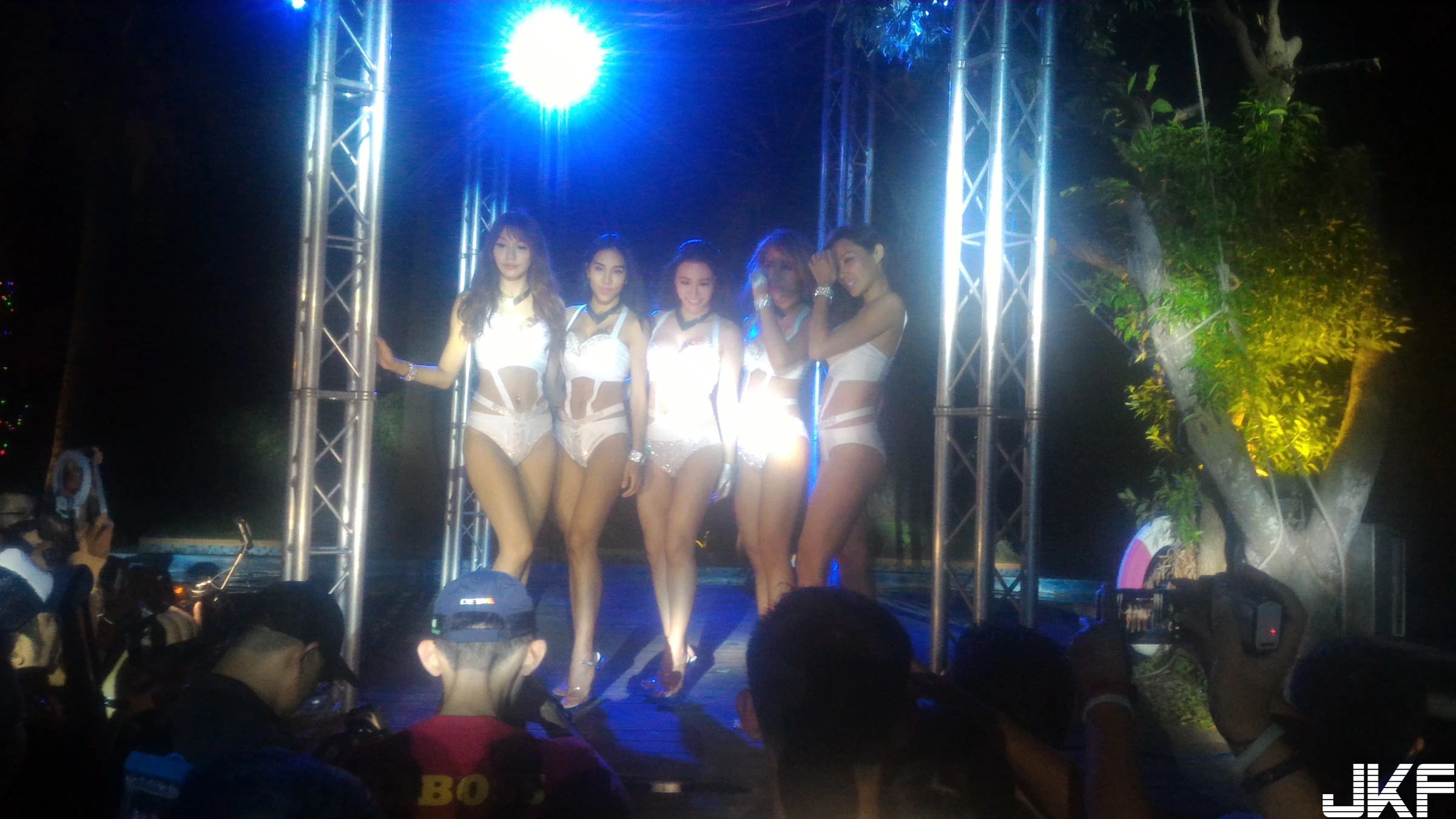 5073558.webp
