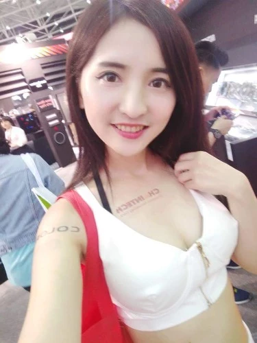 7276938.webp