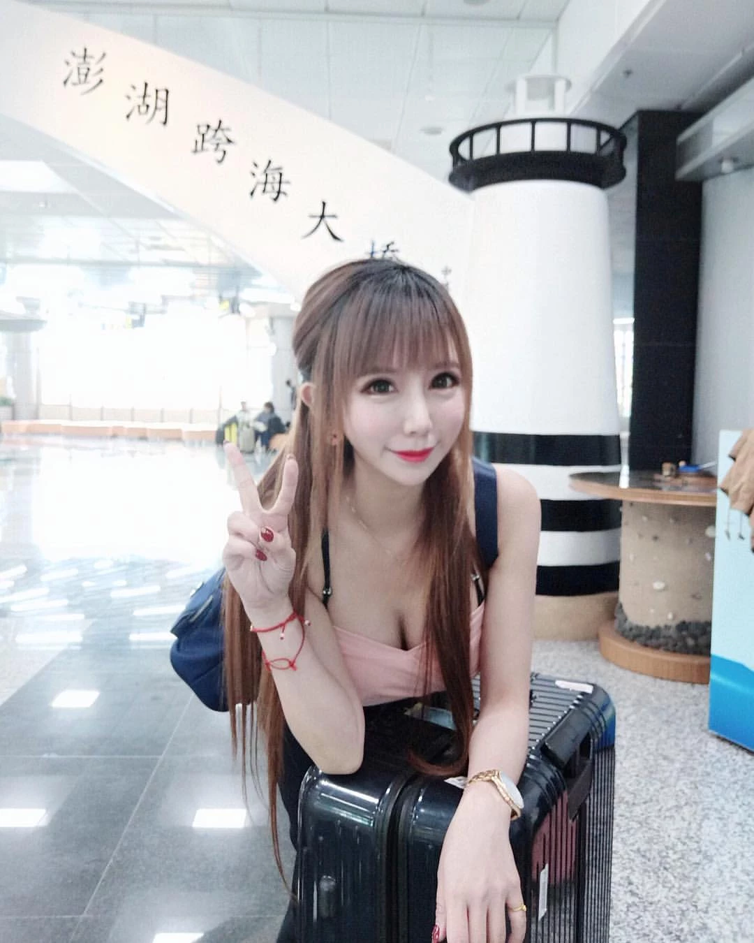 4502927.webp