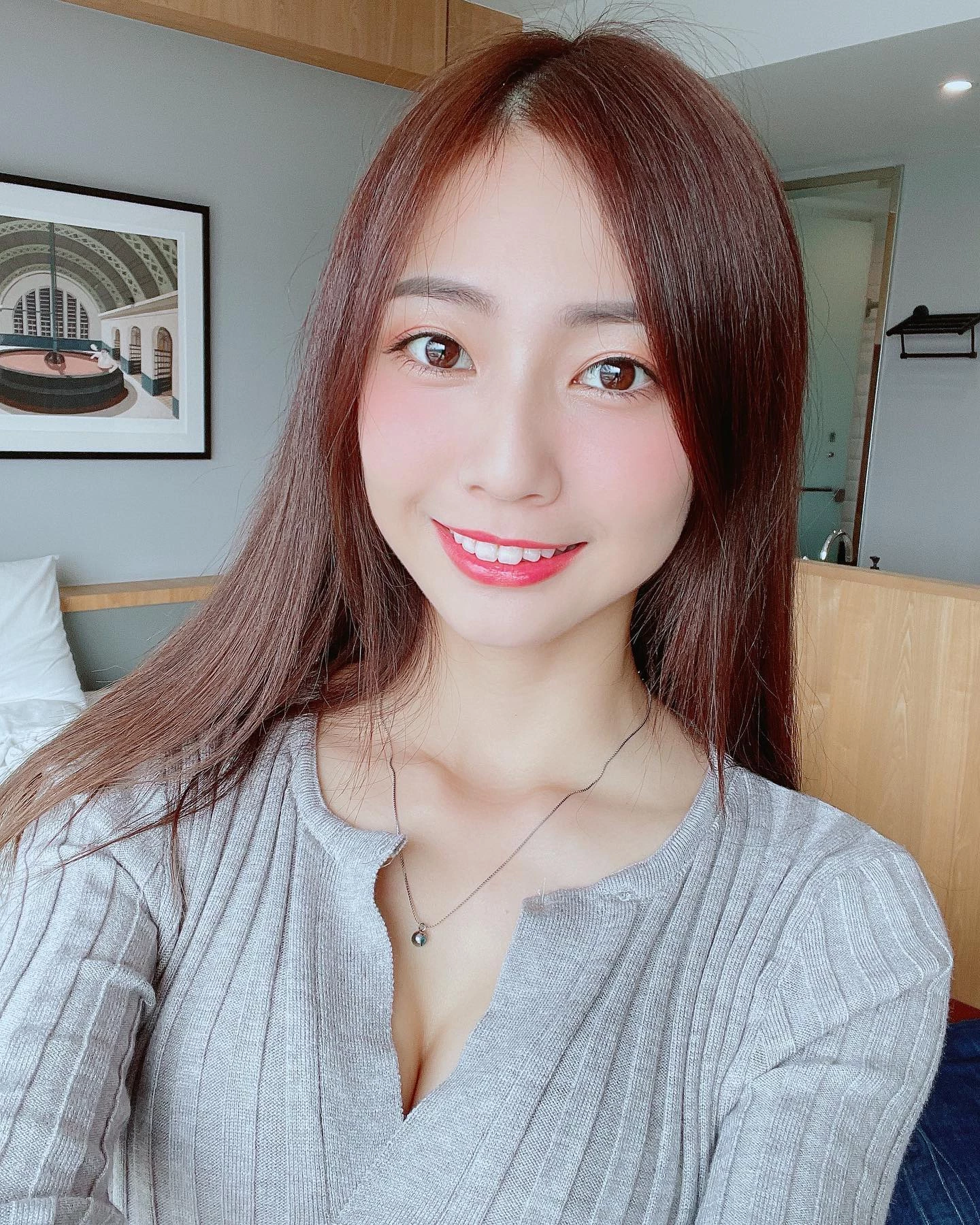 19711848.webp