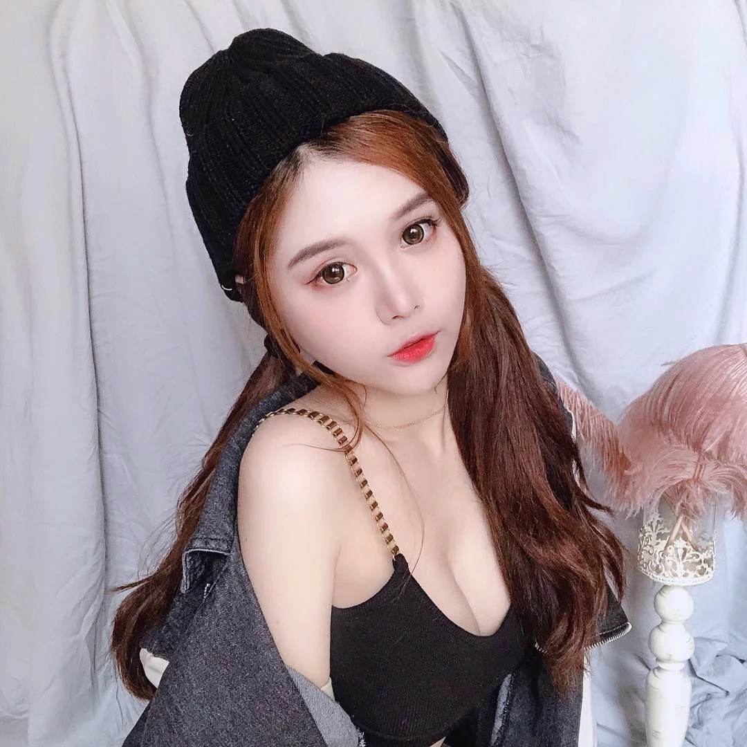 4128610.webp