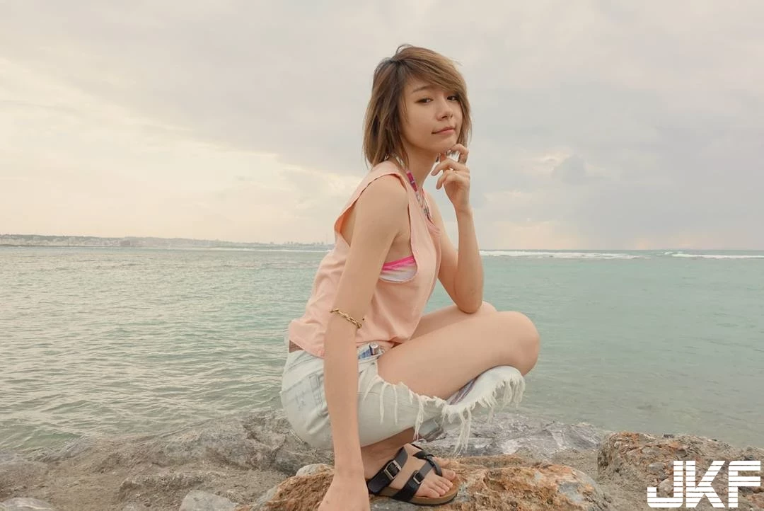 4857690.webp