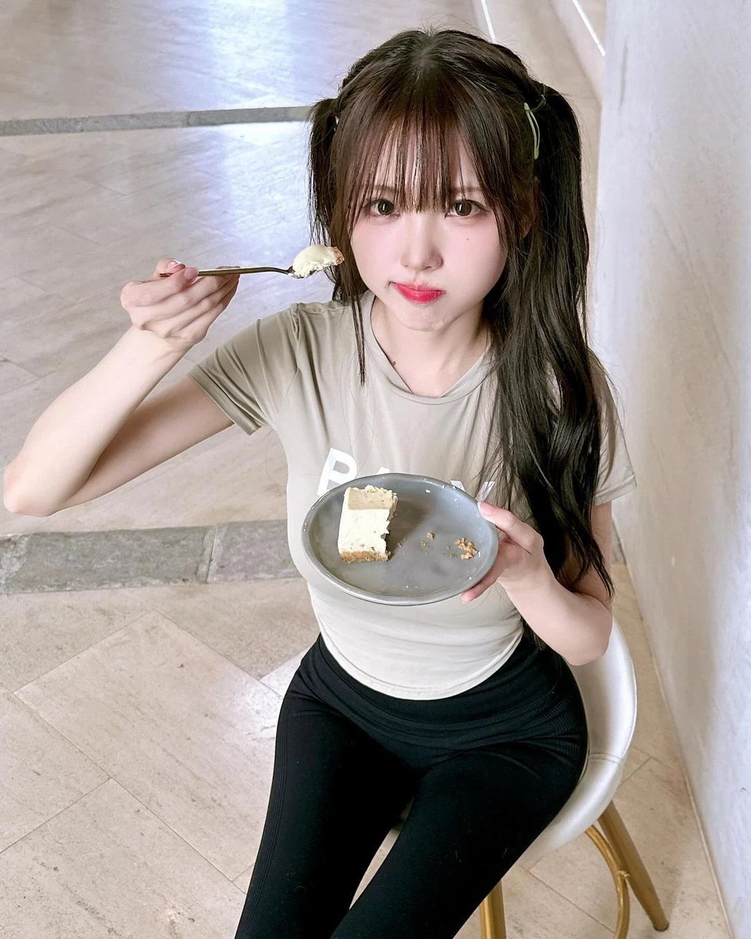 31261860.webp