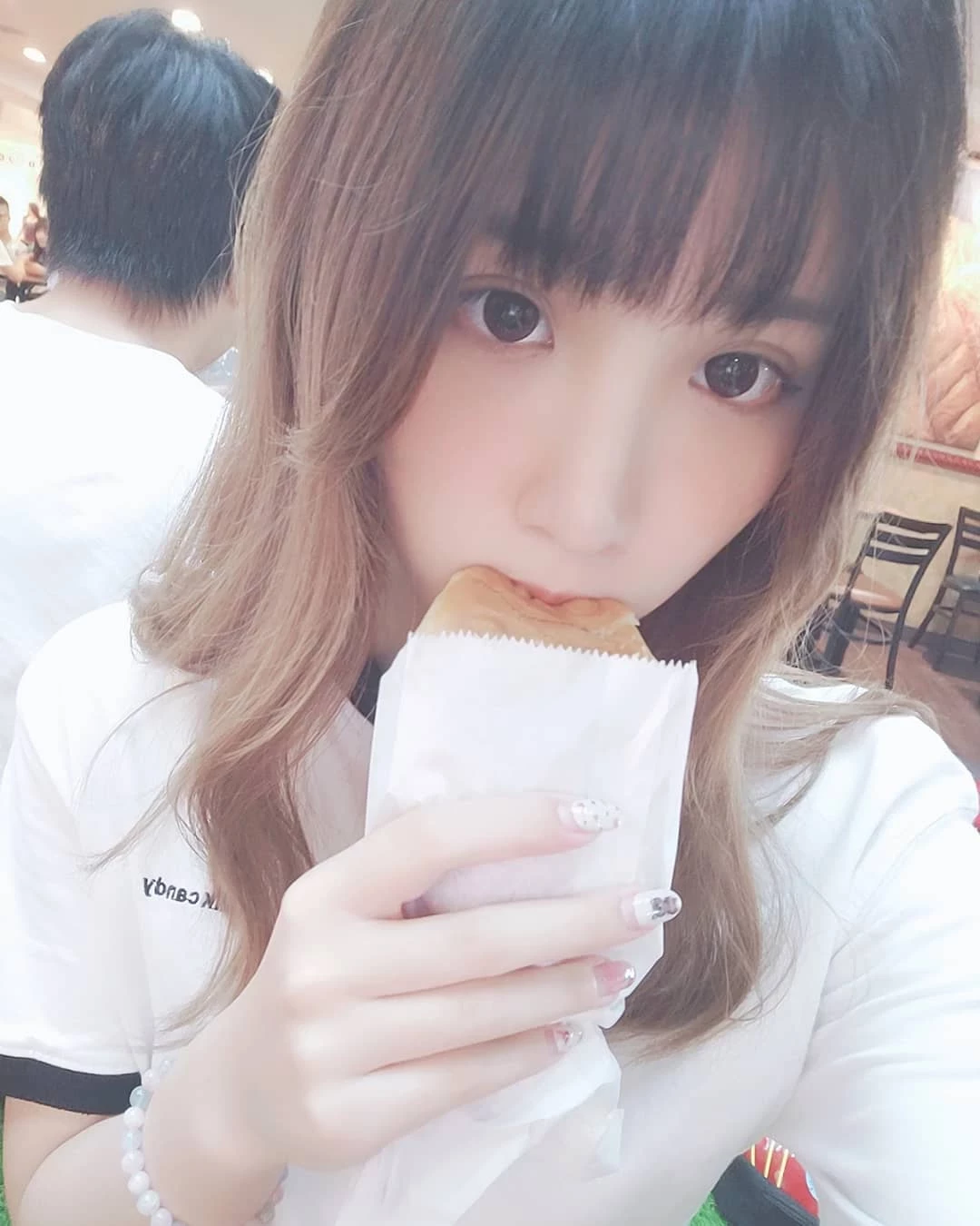 4111742.webp