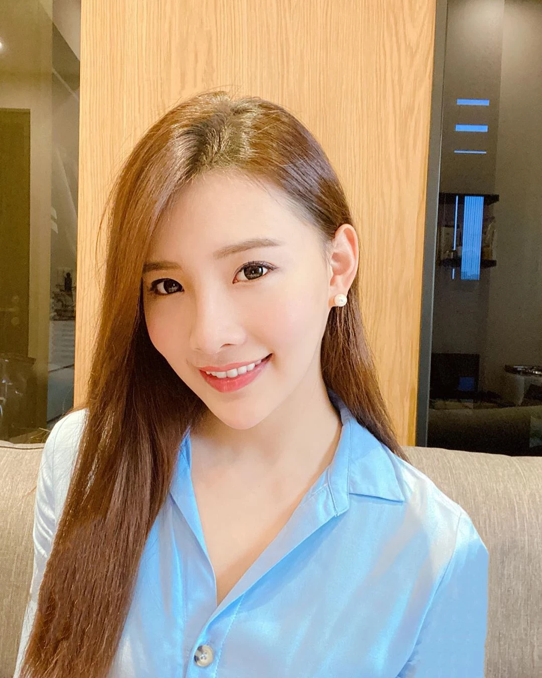 4056051.webp