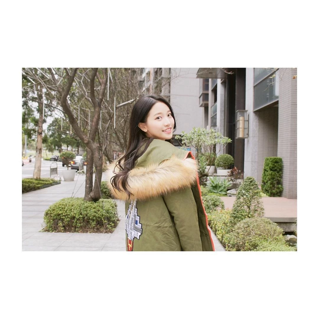 163956q2co54ewoauv4pu8.webp