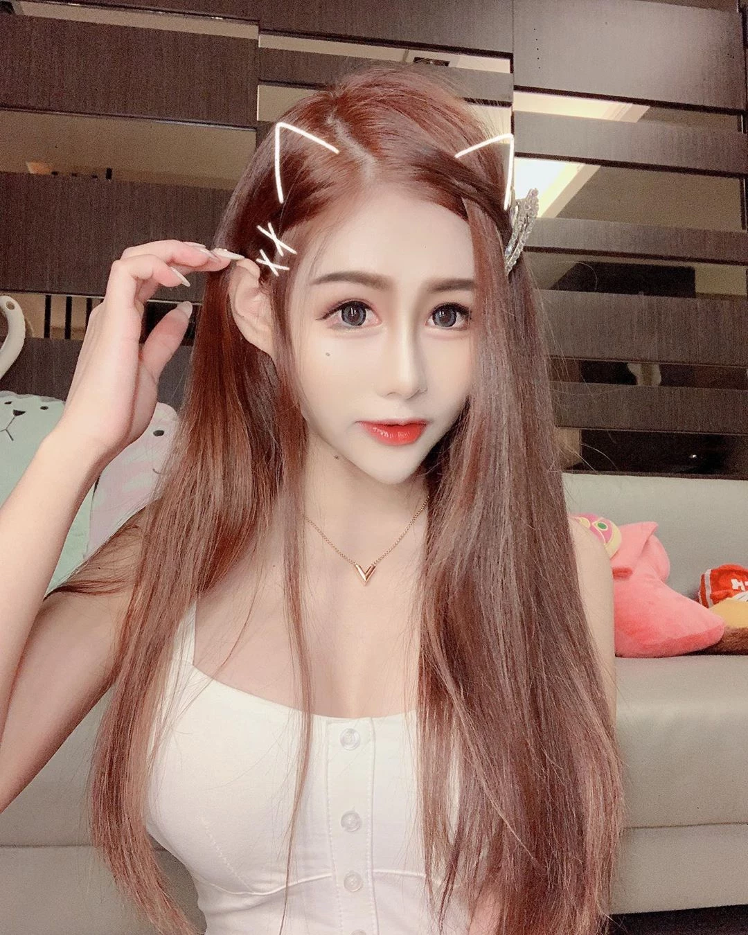 4103611.webp