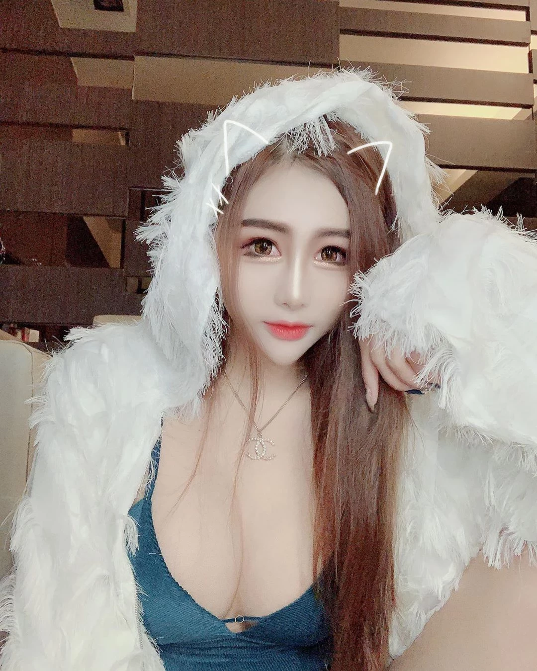 4103620.webp