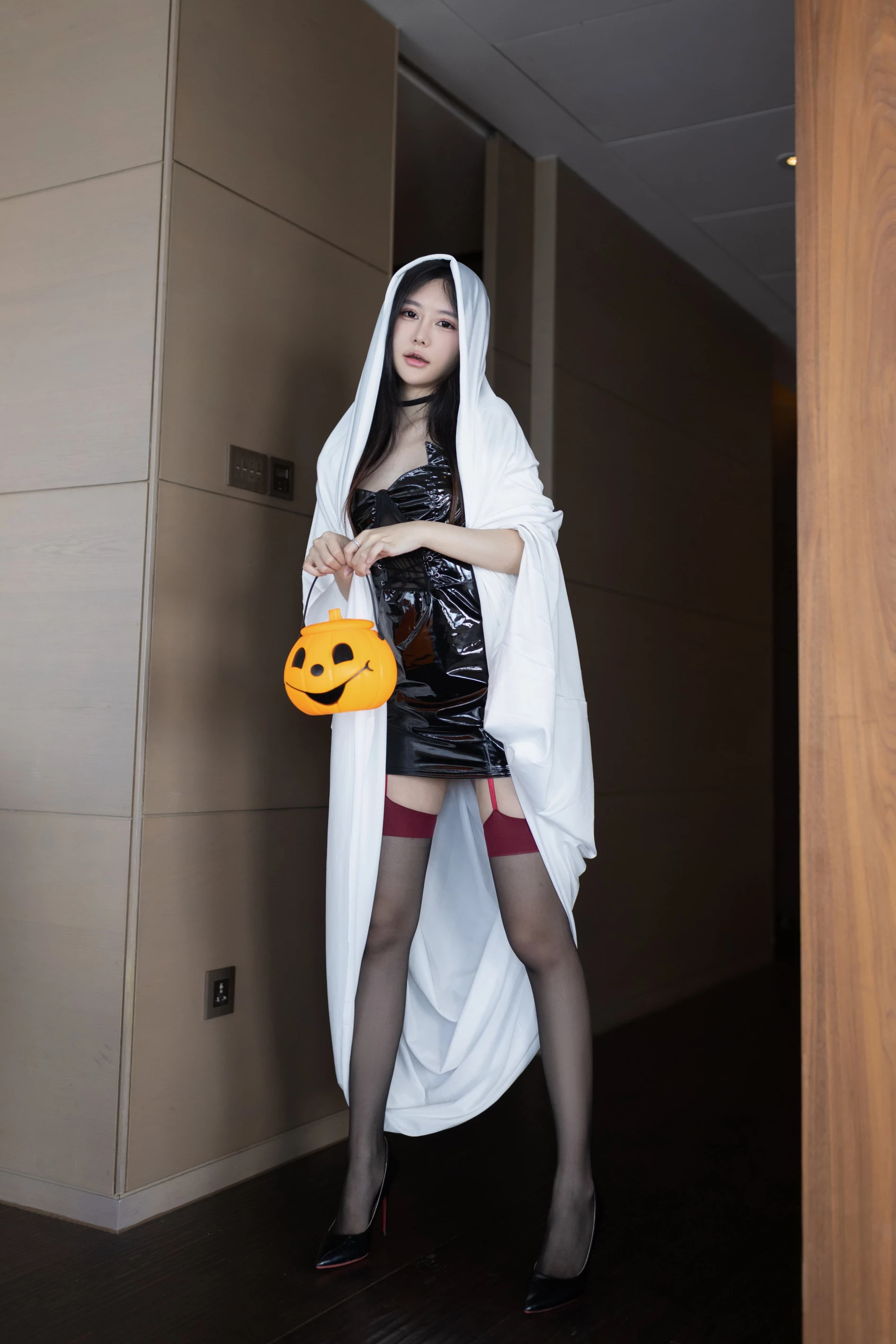 29561885.webp