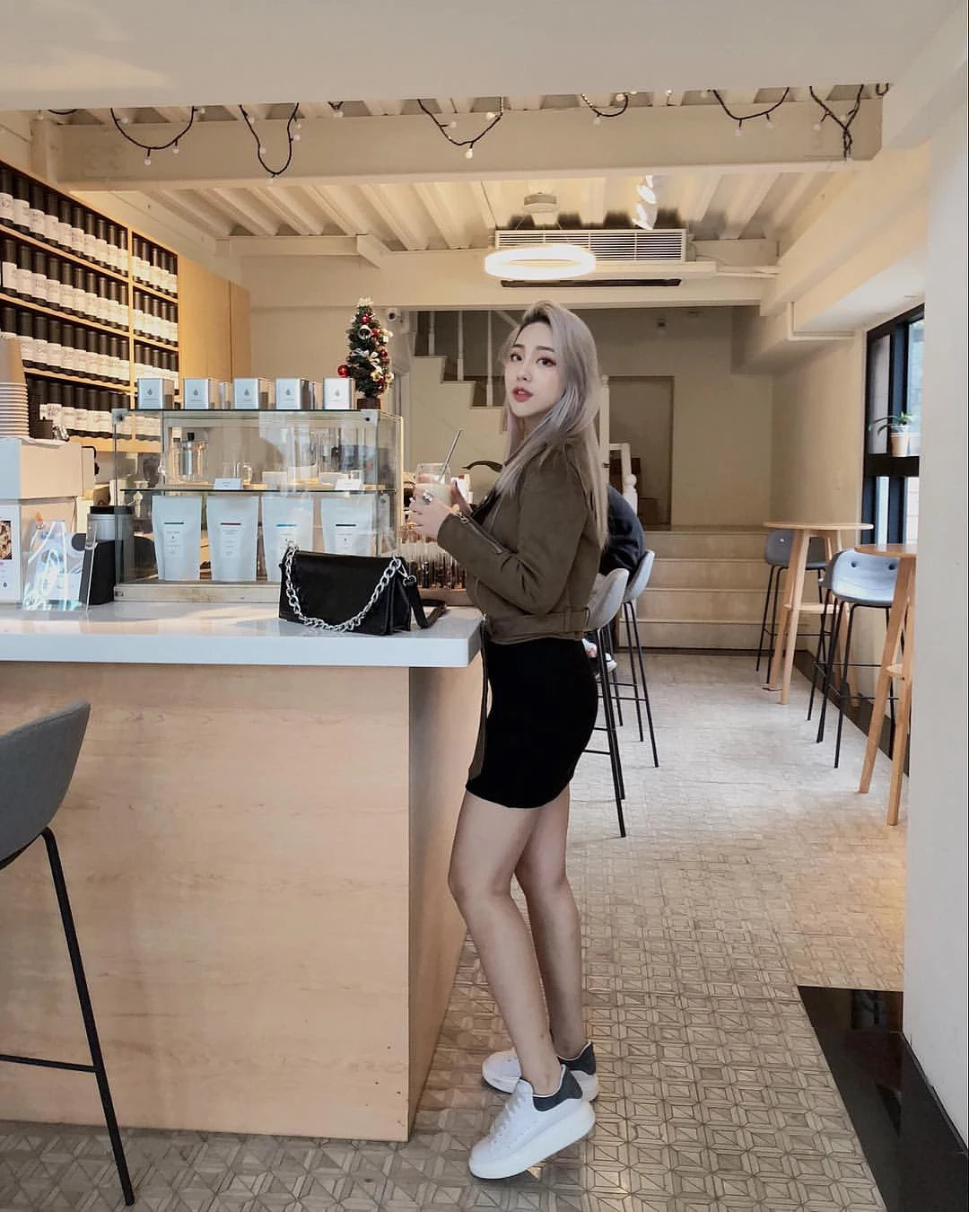 4489279.webp