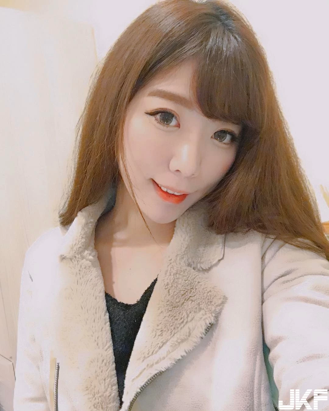 4864177.webp