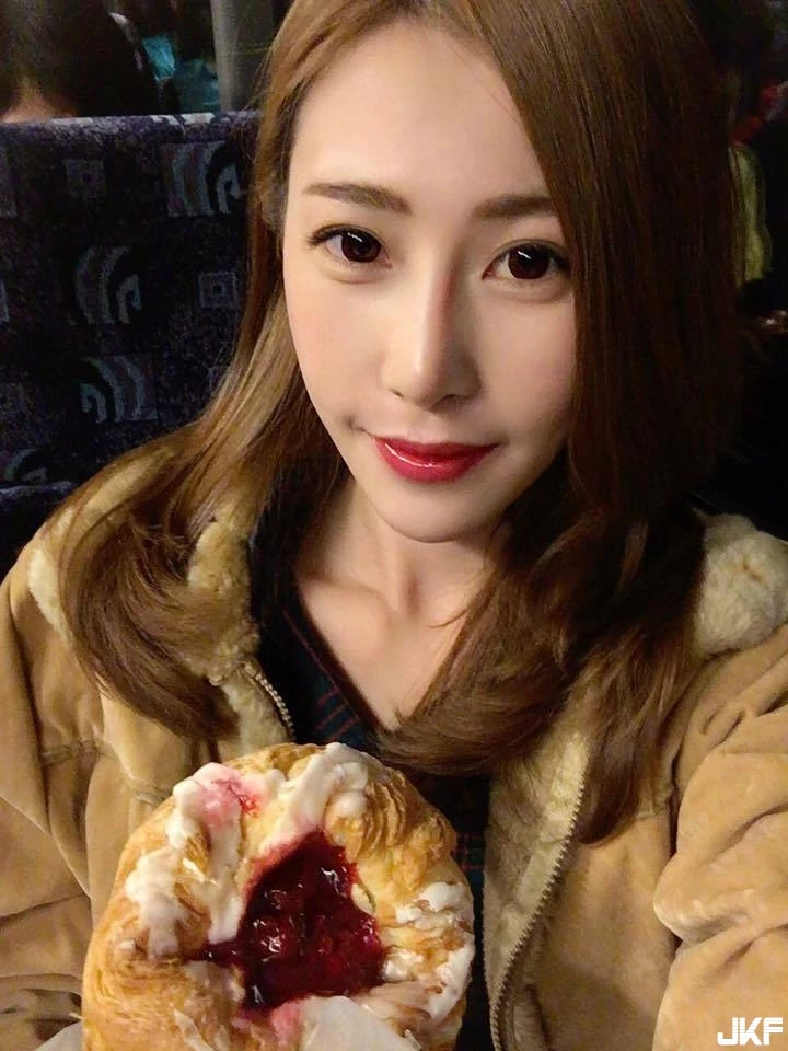 16855092.webp