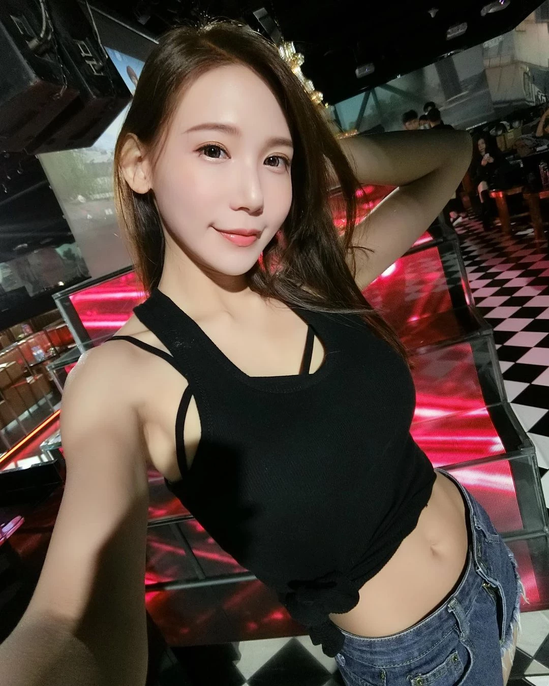 19501535.webp