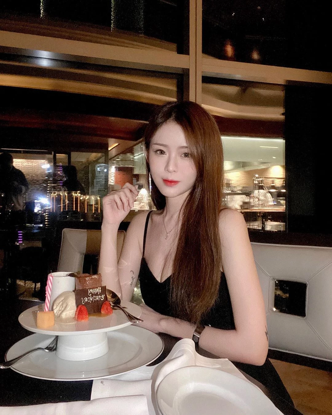3961598.webp