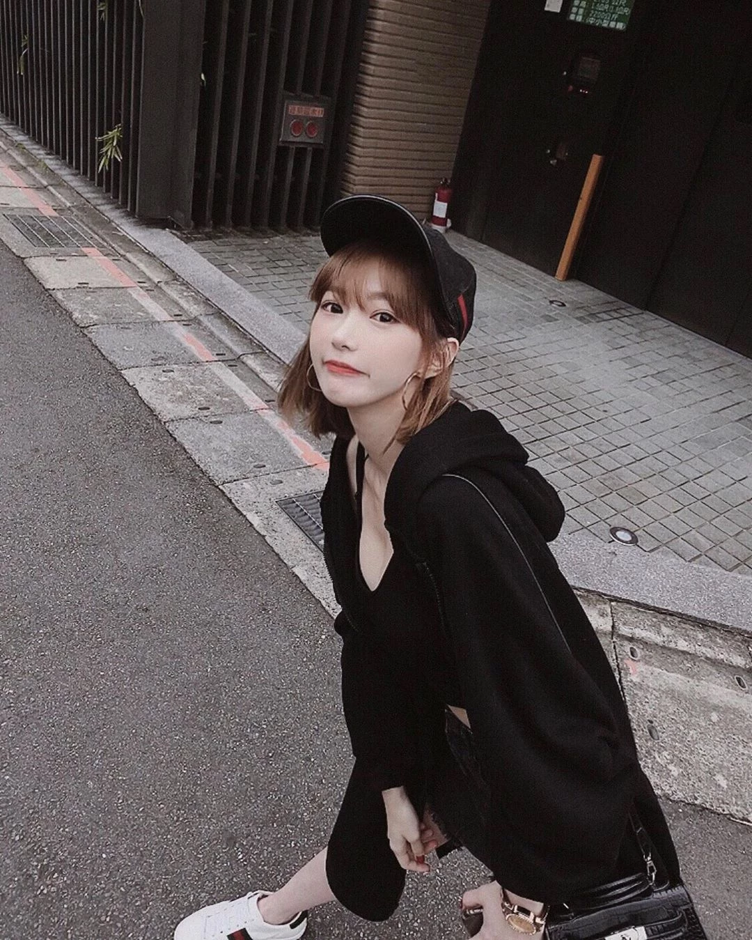 4111808.webp