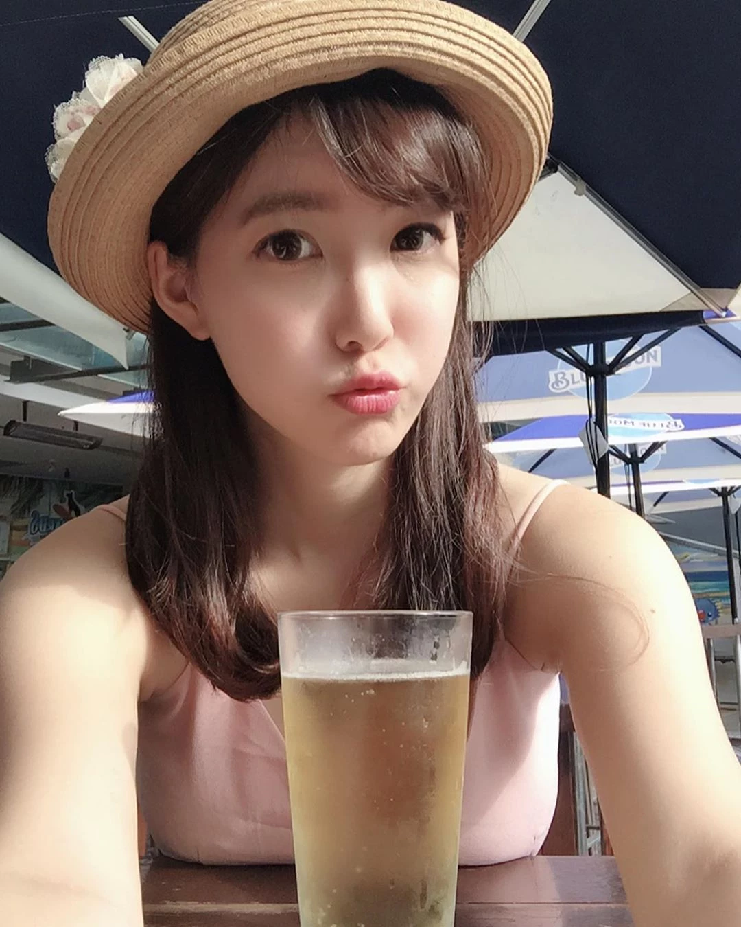 4111568.webp