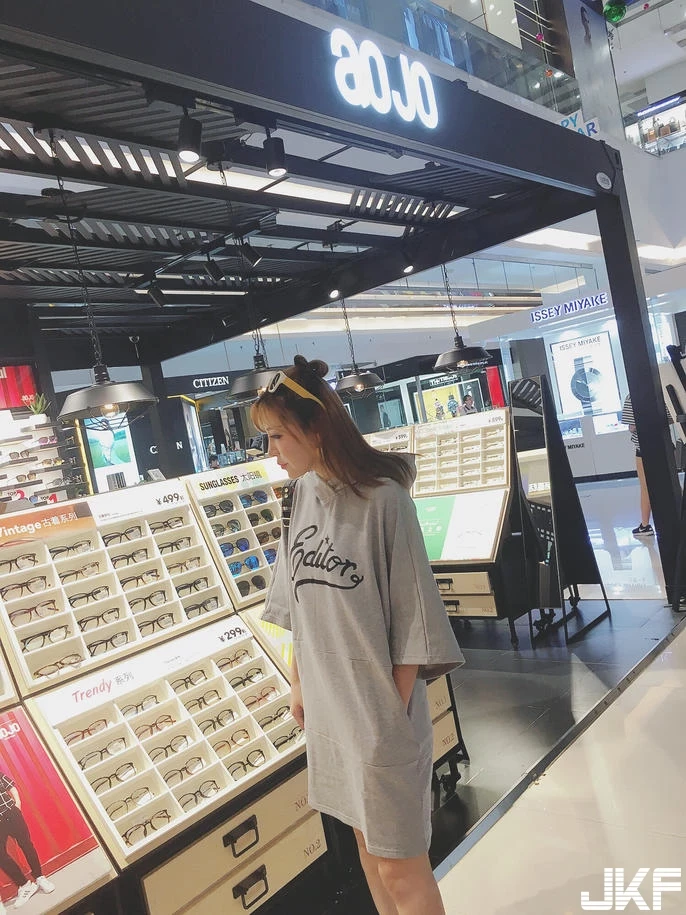 16837045.webp
