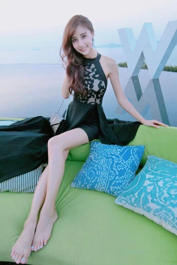 28844072.webp
