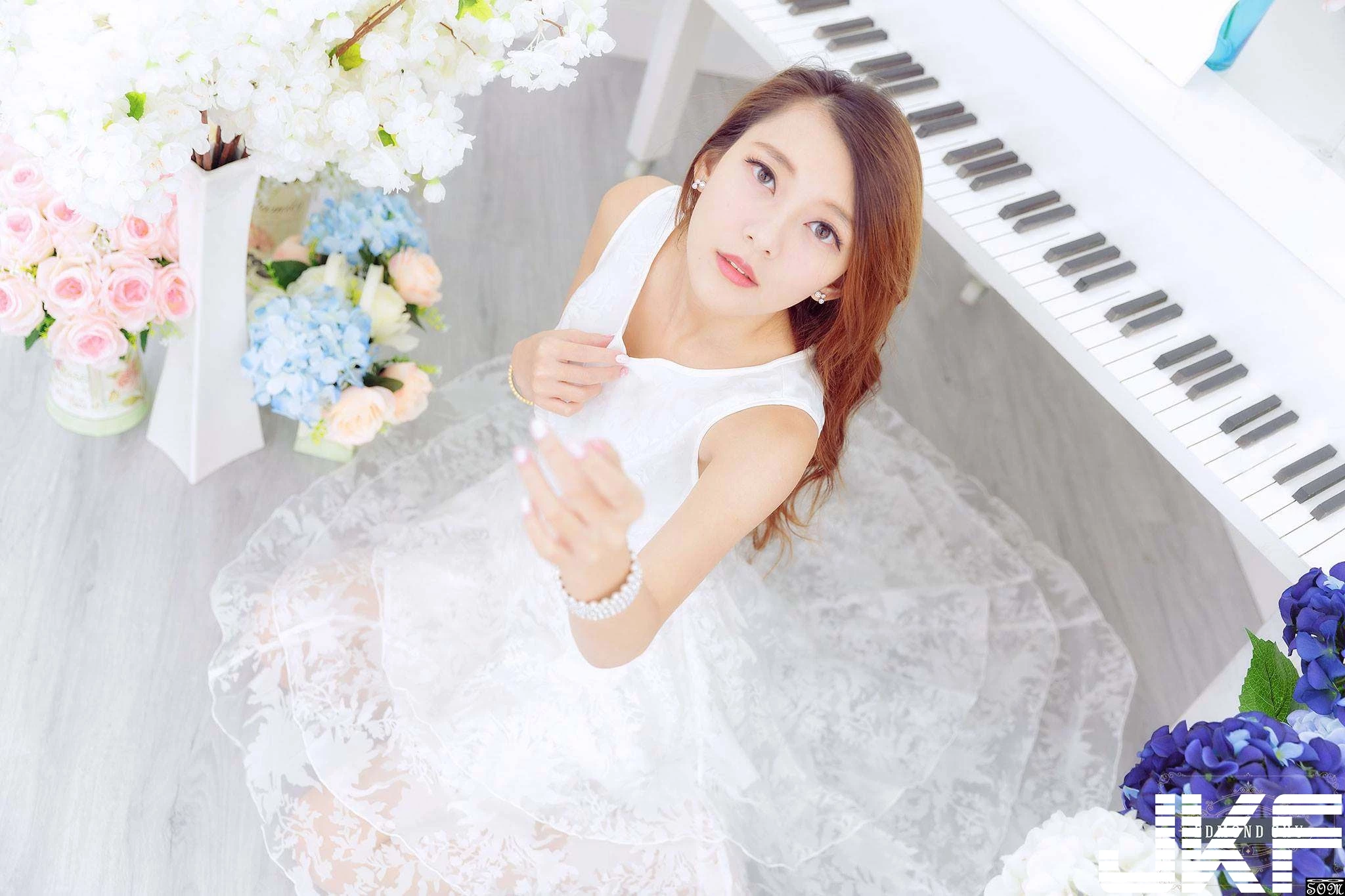 16793002.webp