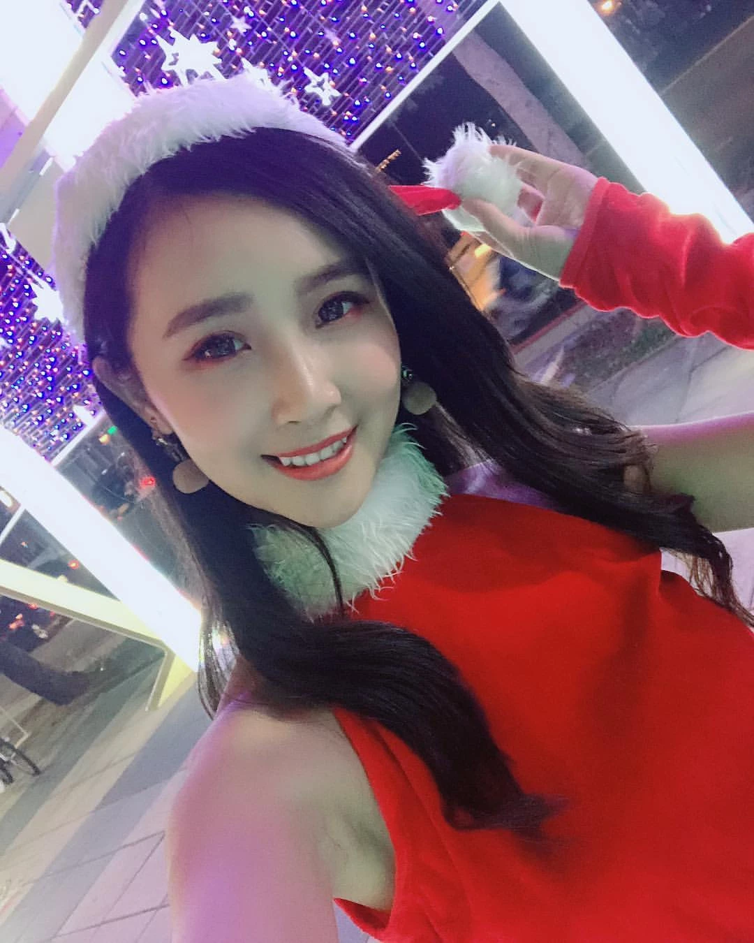 4463653.webp