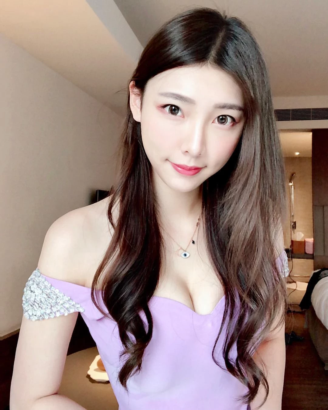 3989801.webp