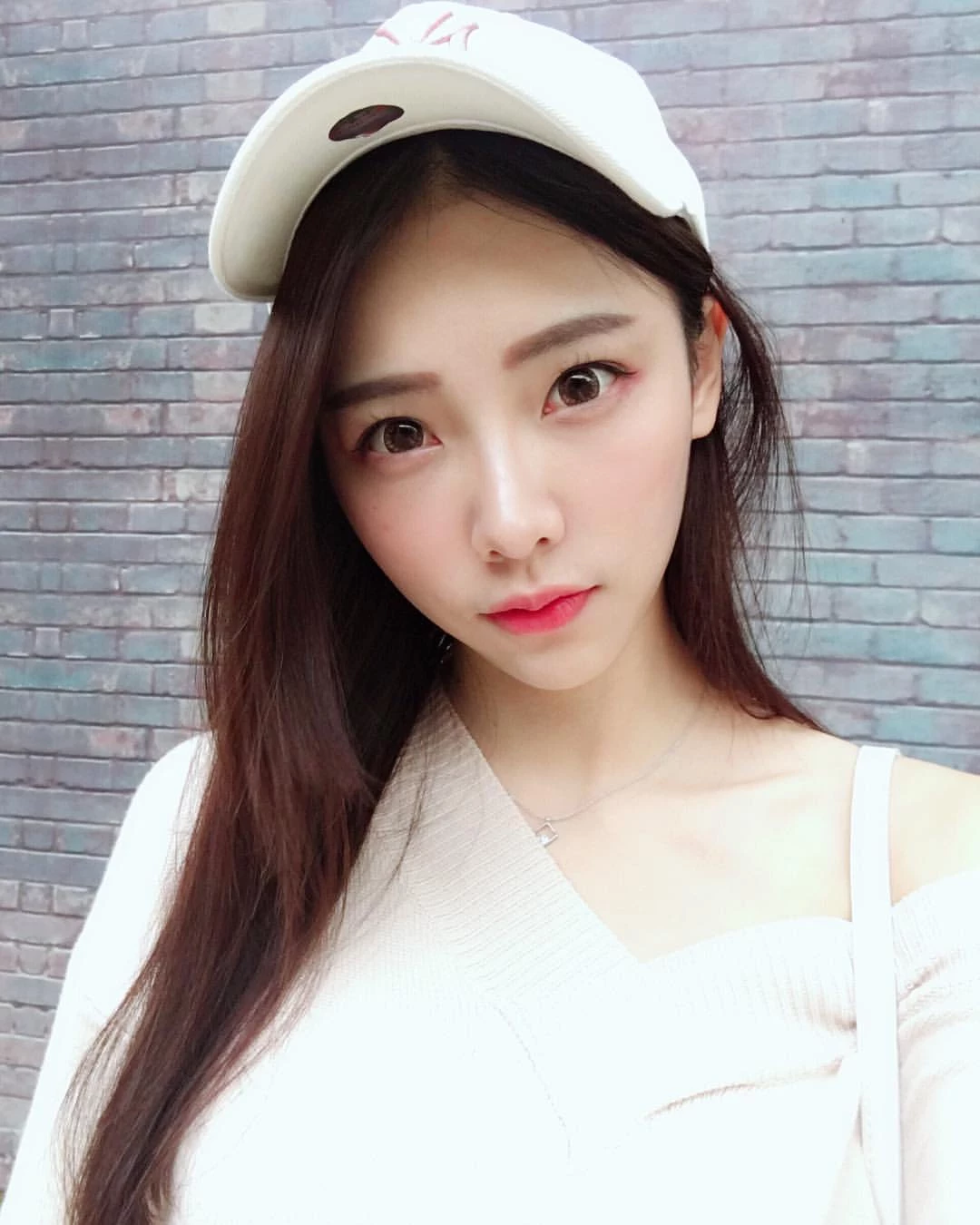 3989803.webp