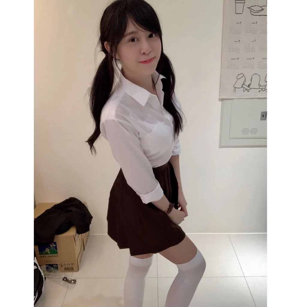 3989906.webp