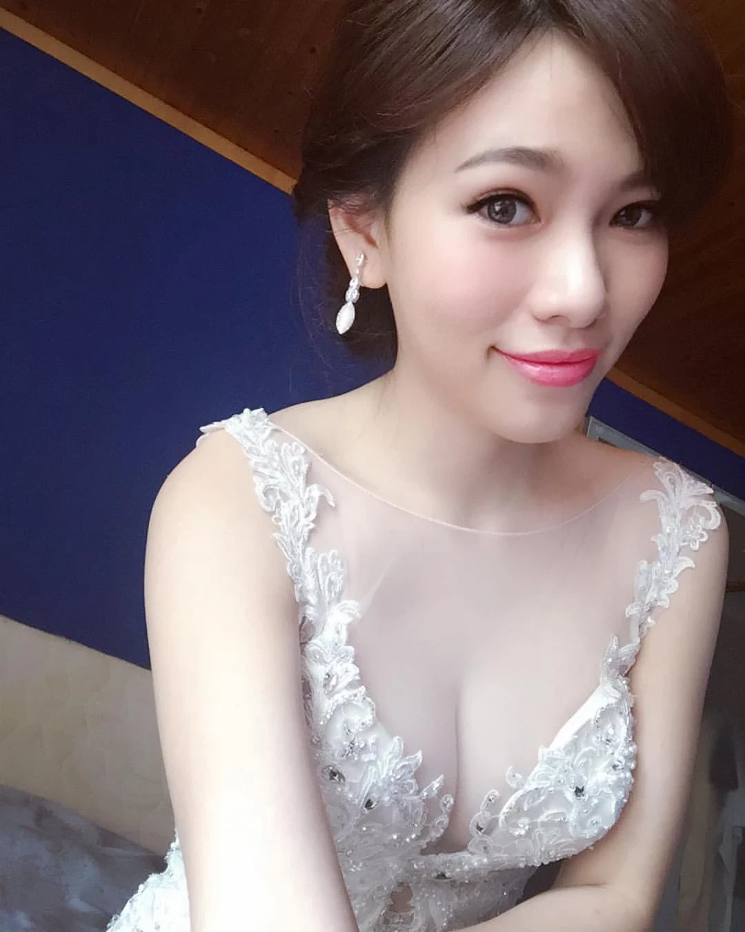 4464194.webp