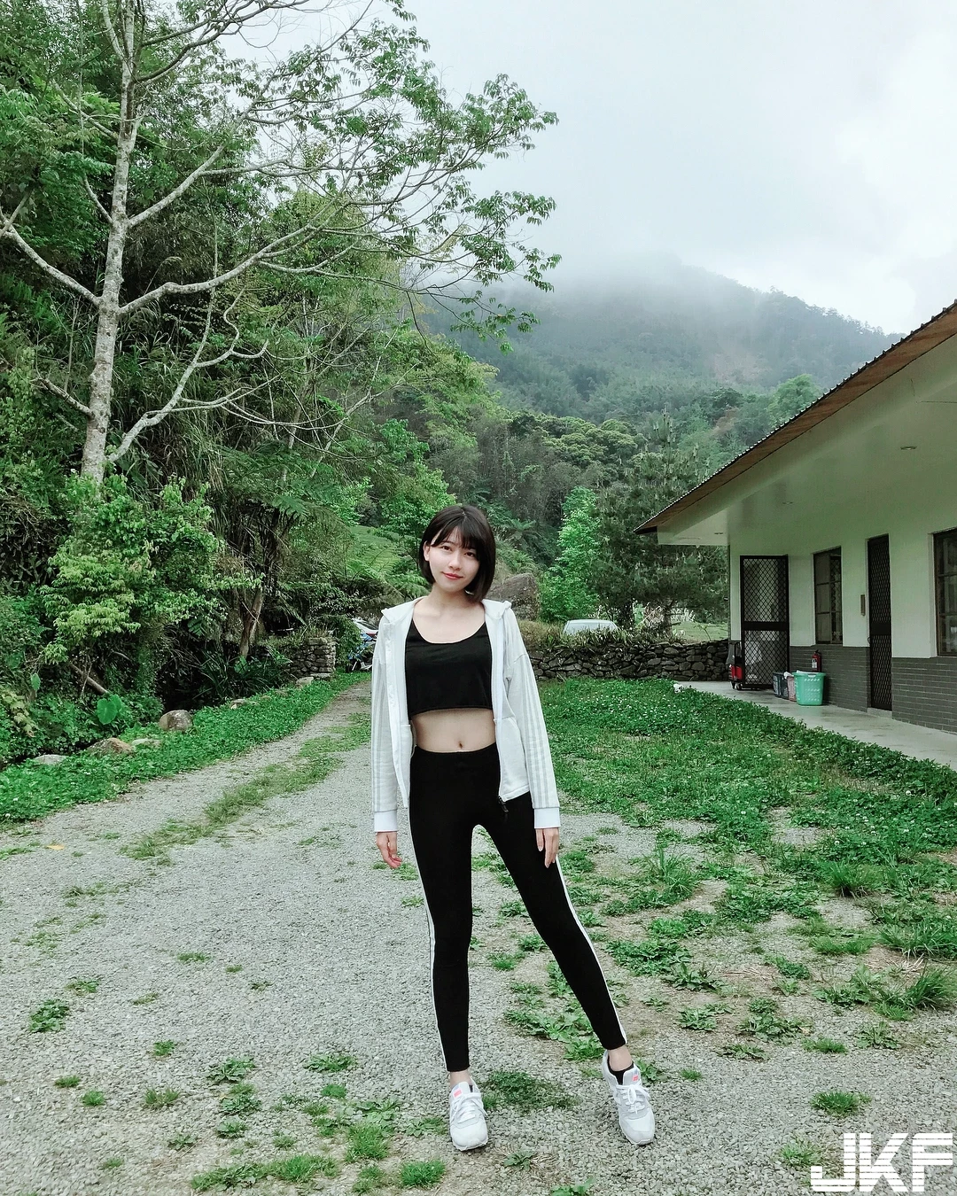 4717891.webp