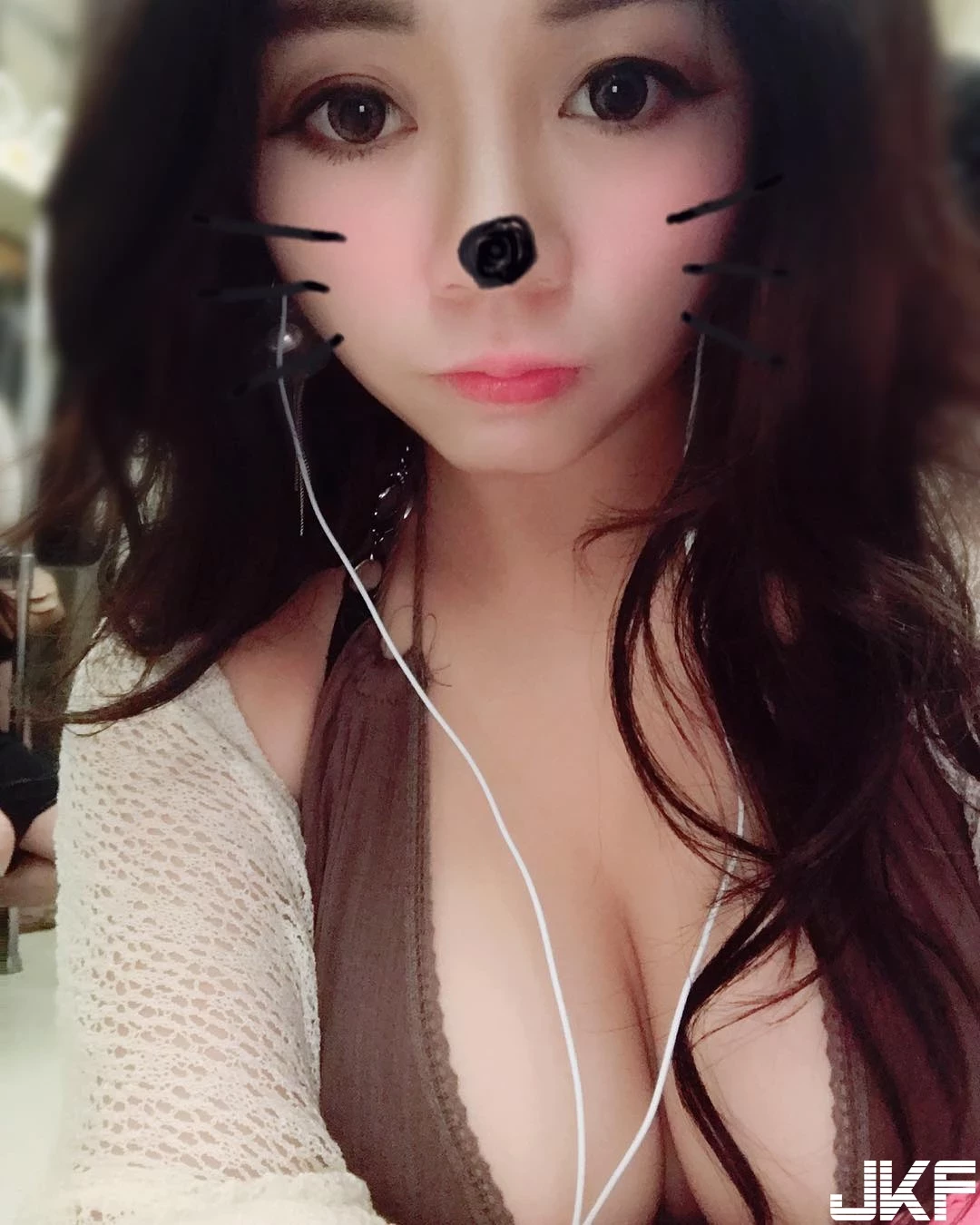 4935870.webp