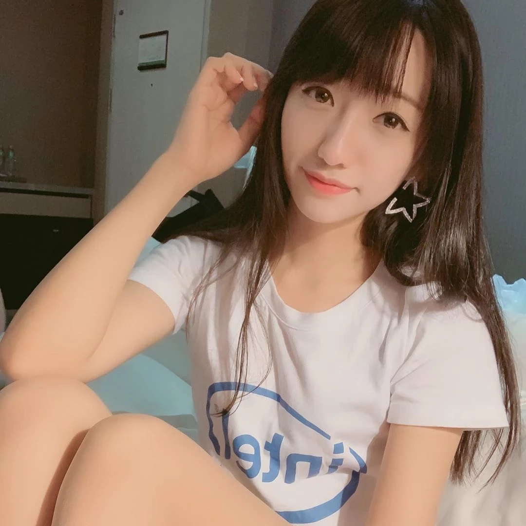 4111776.webp