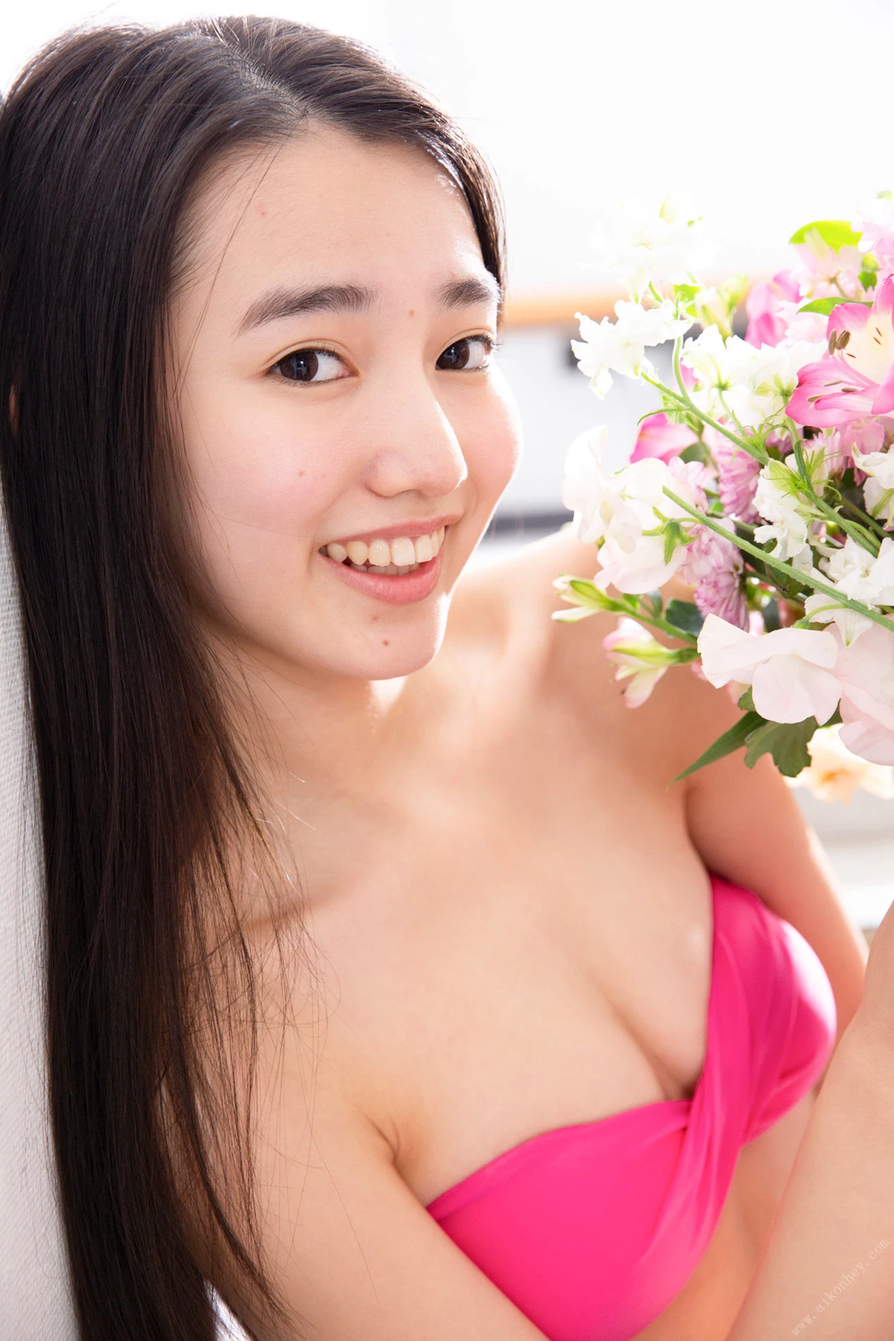 28604646.webp