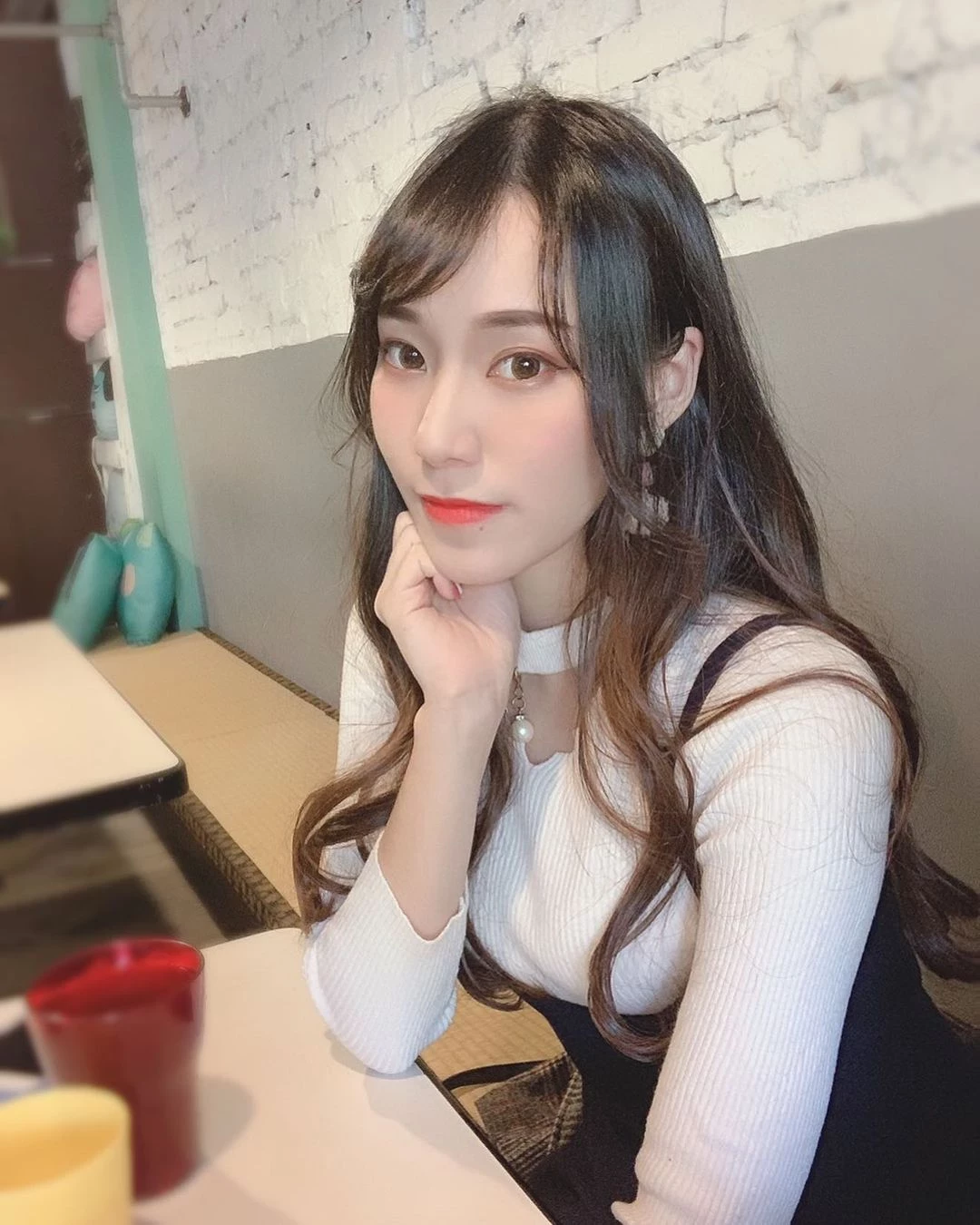 1702071.webp