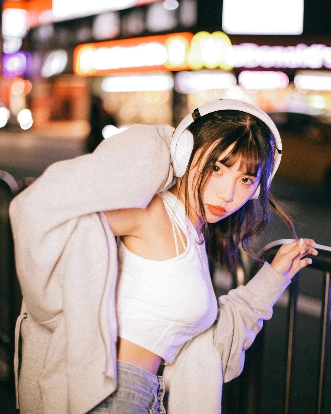 25041880.webp
