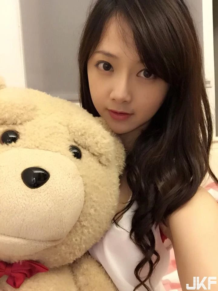 7277156.webp