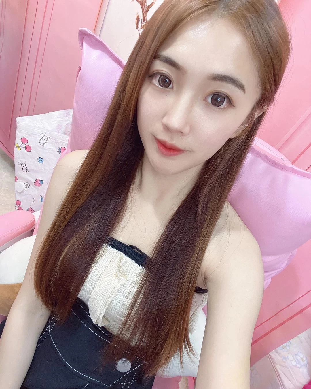 24318614.webp