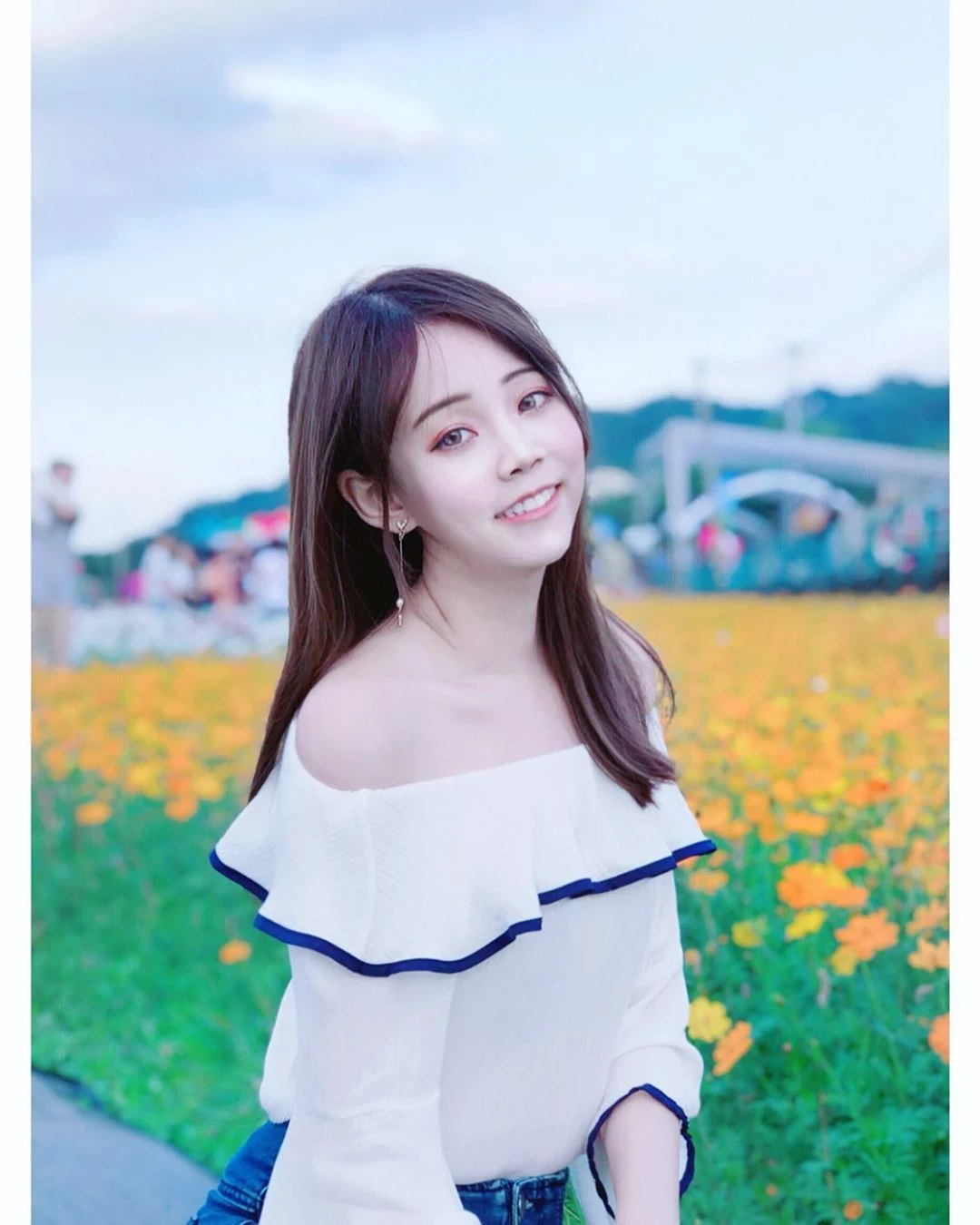 4047127.webp