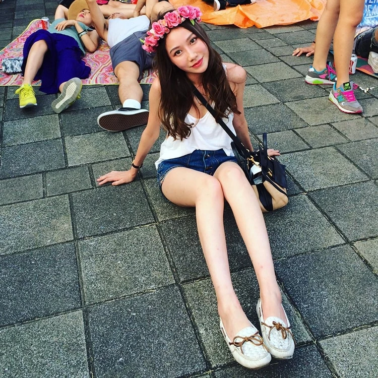 4250953.webp