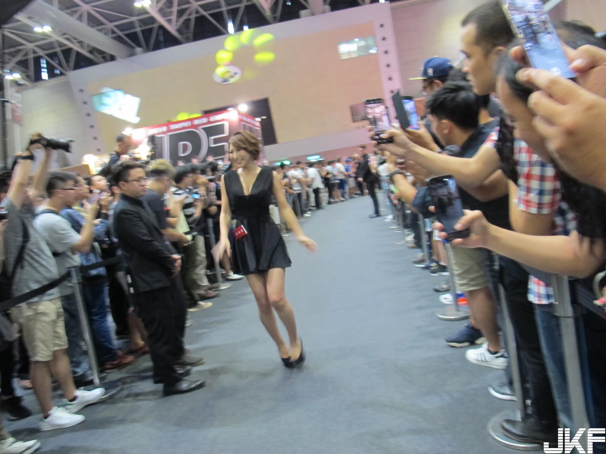4736735.webp