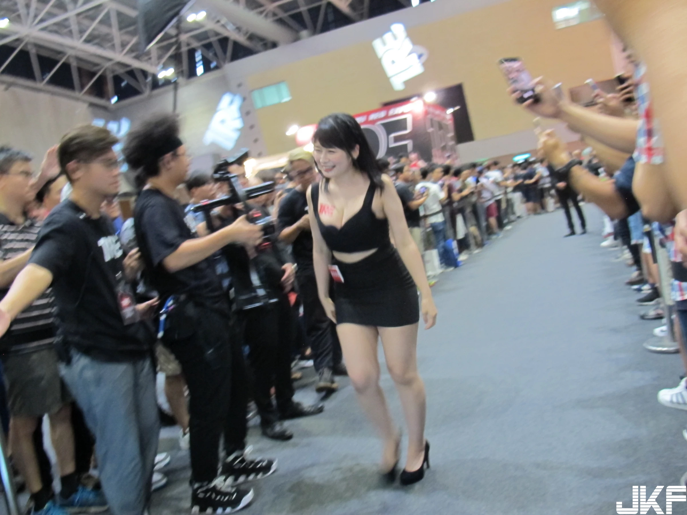 4736738.webp