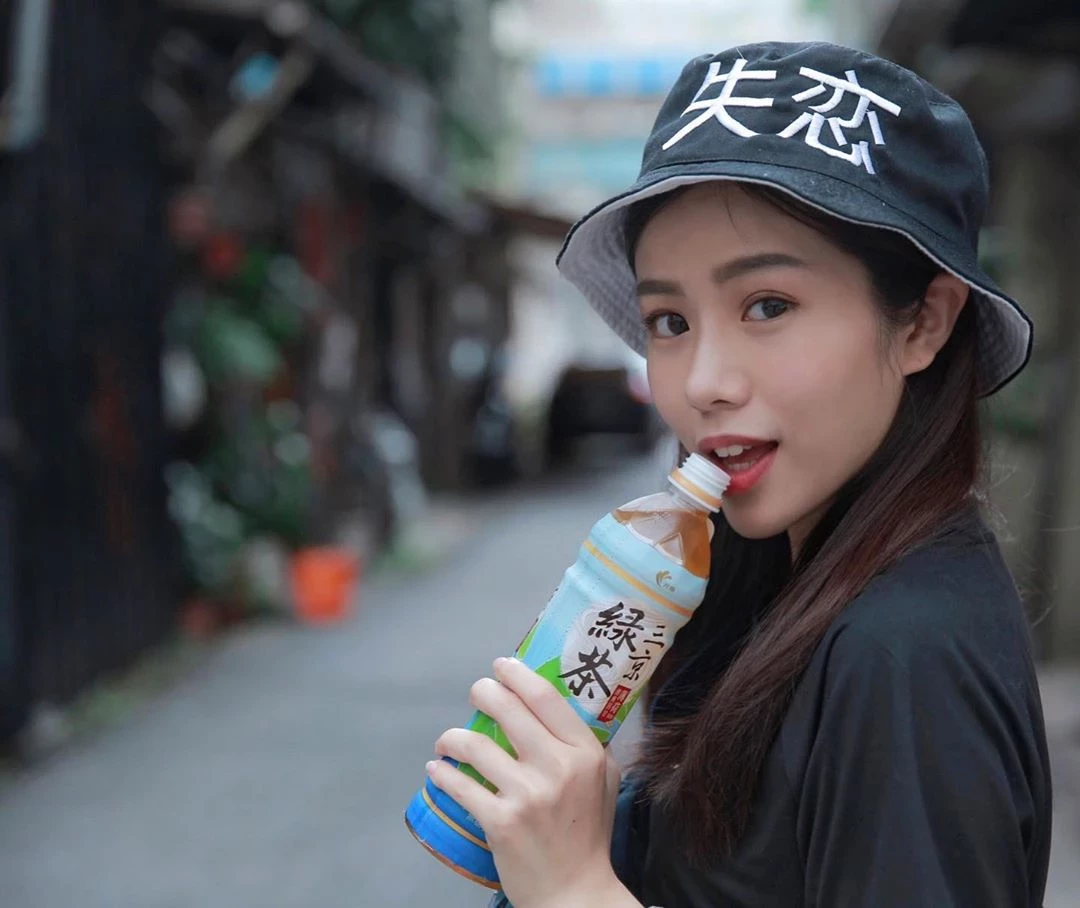1705087.webp